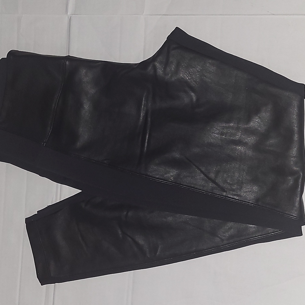 ATHLETA Black Faux Leather  Leggings. Like NEW. Size M. - Picture 2 of 8